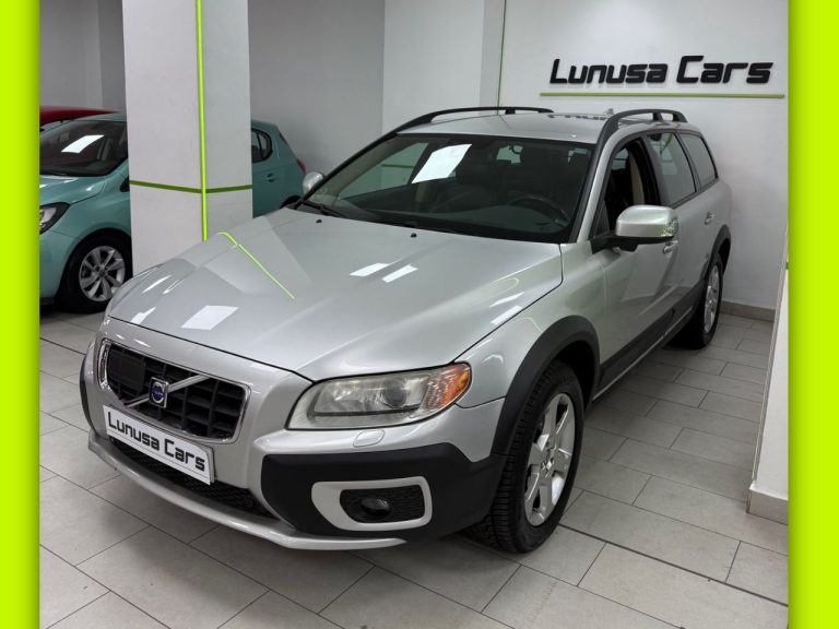 VOLVO XC70 D5 Summum Auto